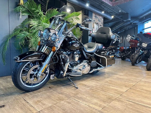 2018 Harley-Davidson Road King, чёрный, 2350000 рублей - вид 5
