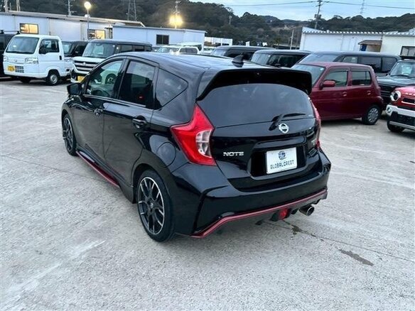 2015 Nissan Note Nismo S II, чёрный, 800000 рублей - вид 3