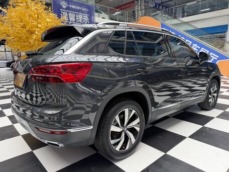 2023 Volkswagen Tayron I Рестайлинг, чёрный, 2290000 рублей, вид 5