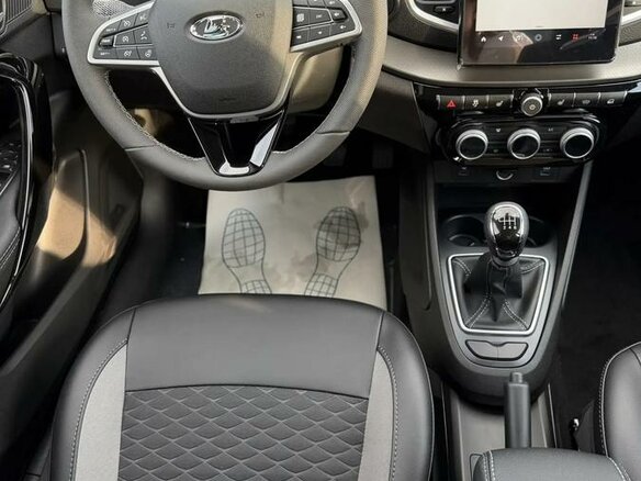 2026 Lada (ВАЗ) Vesta I Рестайлинг (NG), серебристый, 2035000 рублей - вид 11