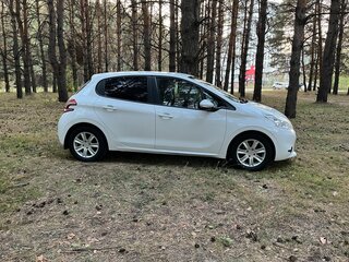 2013 Peugeot 208 I, белый, 920000 рублей, вид 4