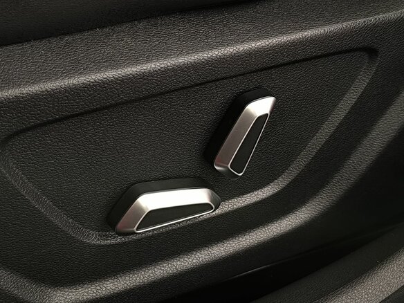 2023 Geely Coolray I, красный, 1730000 рублей - вид 10