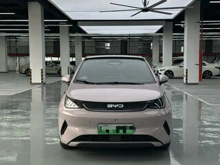 2025 BYD Dolphin 45.12 kWh I Рестайлинг, серебристый, 1190099 рублей, вид 2