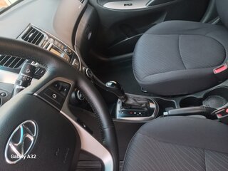 2016 Hyundai Solaris I Рестайлинг, чёрный, 970000 рублей, вид 4