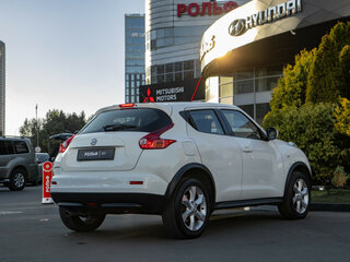 2011 Nissan Juke I, белый, 778000 рублей, вид 4