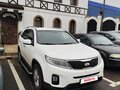 2014 Kia Sorento II Рестайлинг, белый, 1700000 рублей - вид 2