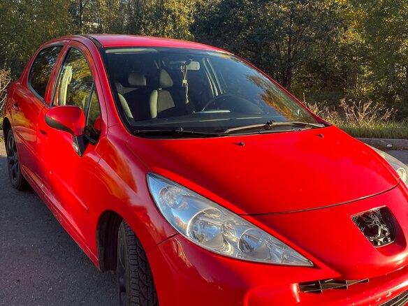 2007 Peugeot 207 I, красный, 270000 рублей
