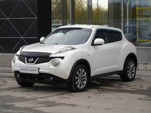 2013 Nissan Juke I, белый, 1190000 рублей