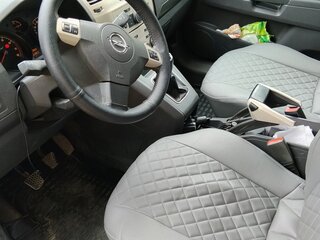2008 Opel Zafira B, серебристый, 680000 рублей, вид 4