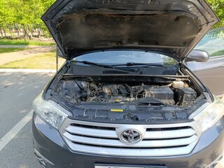 2011 Toyota Highlander II (XU40) Рестайлинг, серый, 1800000 рублей, вид 2