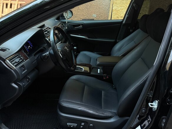 2017 Toyota Camry VII (XV50) Рестайлинг 2, чёрный, 2070000 рублей - вид 10