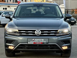 2018 Volkswagen Tiguan Allspace II, серый, 2699000 рублей, вид 4