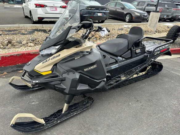 2024 BRP Ski-Doo Skandic LE 900 ACE, чёрный, 1750000 рублей