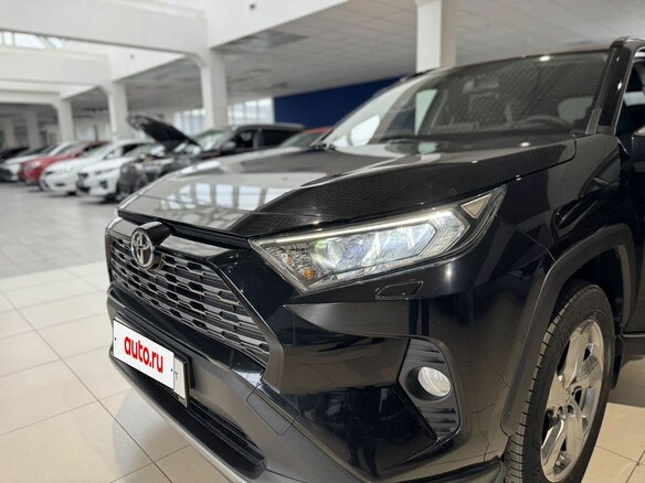2021 Toyota RAV4 V (XA50), чёрный, 3188000 рублей - вид 8