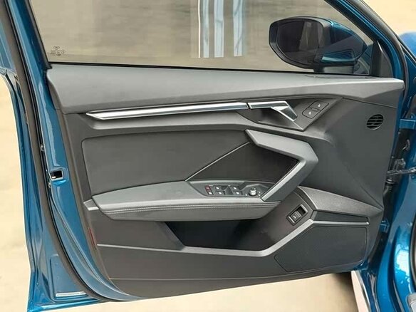 2023 Audi A3 35 TFSI Long IV (8Y), голубой, 2180000 рублей - вид 18