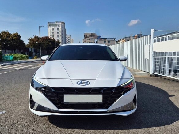 2023 Hyundai Avante VII Рестайлинг, белый, 1670000 рублей - вид 1