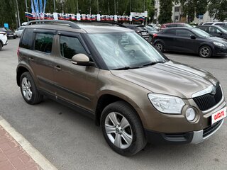 2012 Skoda Yeti I, коричневый, 700000 рублей, вид 3