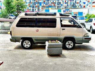 1990 Toyota Town Ace II Рестайлинг 2, коричневый, 599000 рублей, вид 3