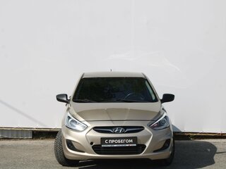 2011 Hyundai Solaris I, бежевый, 600000 рублей, вид 2