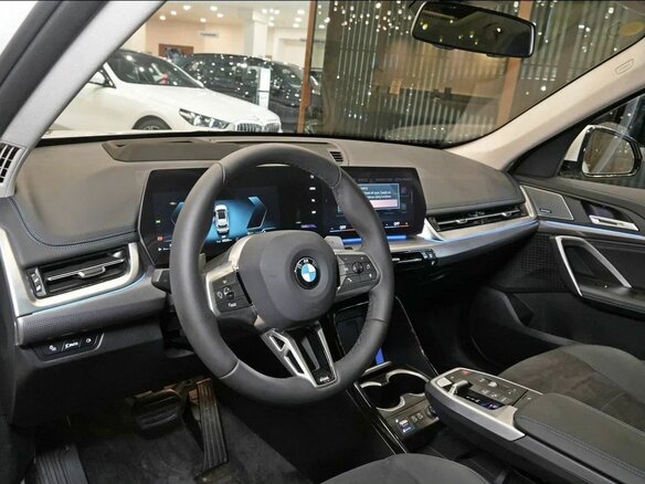 2026 BMW X1 Long 25Li xDrive III (U11/U12), белый, 5780000 рублей - вид 10