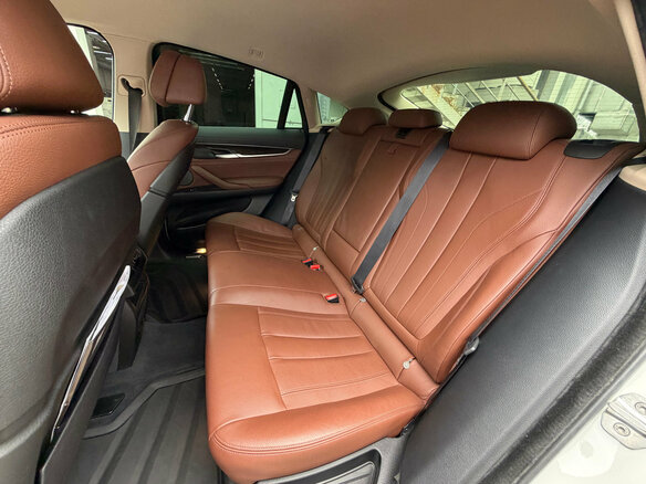 2017 BMW X6 30d II (F16), белый, 5100000 рублей - вид 20