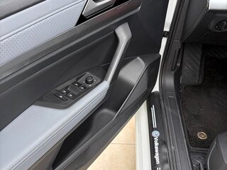 2025 Volkswagen Lavida III Рестайлинг, белый, 1680000 рублей, вид 5