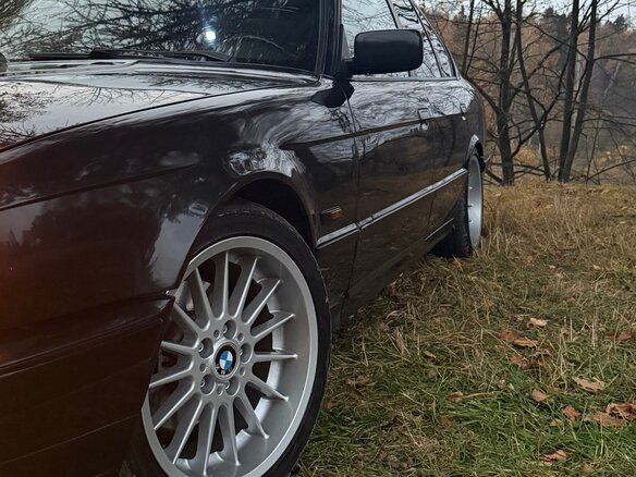 1992 BMW 5 серии 520i III (E34), чёрный, 700000 рублей - вид 5
