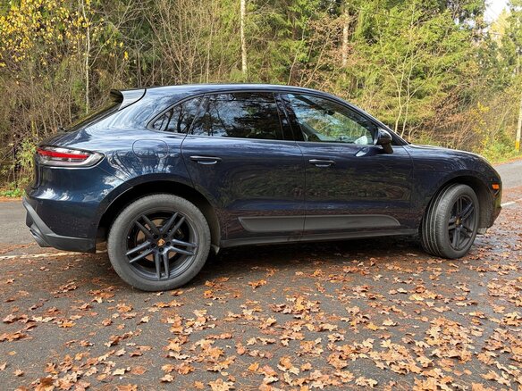 2021 Porsche Macan I Рестайлинг 2, синий, 3750000 рублей - вид 3
