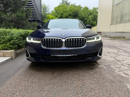 2021 BMW 5 серии 540d xDrive VII (G30/G31/G38) Рестайлинг, синий, 5150000 рублей, вид 3