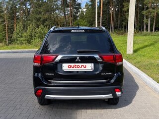 2015 Mitsubishi Outlander III Рестайлинг 2, чёрный, 1000000 рублей, вид 3