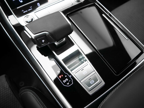 2026 Audi Q7 45 TFSI II (4M) Рестайлинг 2, серый, 9520000 рублей - вид 19