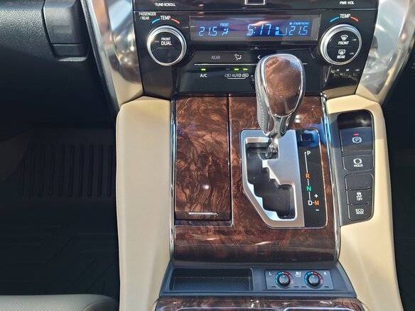 2020 Toyota Alphard III Рестайлинг, чёрный, 4470000 рублей - вид 14
