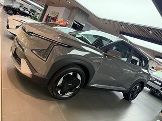 2026 Kia EV5 64.2 kWh, серебристый, 3458055 рублей, вид 2