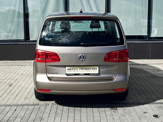 2012 Volkswagen Touran I Рестайлинг 2, бежевый, 950000 рублей, вид 4
