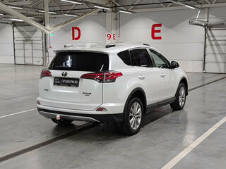 2018 Toyota RAV4 IV (XA40) Рестайлинг, белый, 2050000 рублей, вид 5