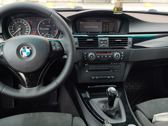 2008 BMW 3 серии 320d V (E90/E91/E92/E93), белый, 1200000 рублей - вид 6