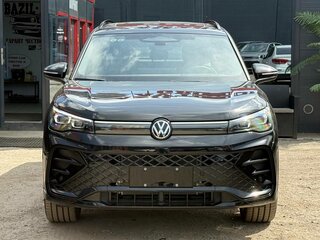 2026 Volkswagen Tiguan L Pro III (China Market), чёрный, 4750000 рублей, вид 4