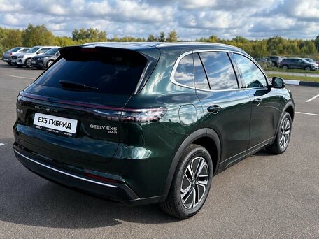 2026 Geely EX5 Гибрид EM-R, зелёный, 3829990 рублей, вид 4