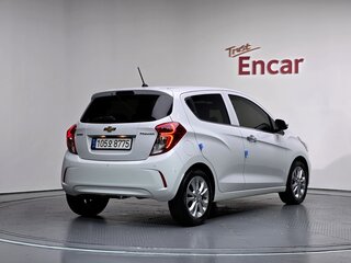 2022 Chevrolet Spark IV Рестайлинг, белый, 970000 рублей, вид 2