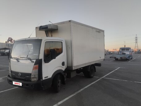 2011 Nissan Cabstar, белый, 700000 рублей, вид 1