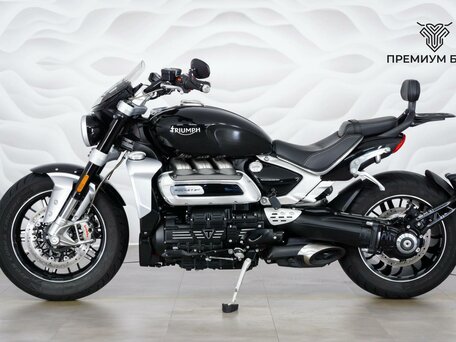 2023 Triumph Rocket 3, чёрный, 2249000 рублей, вид 2