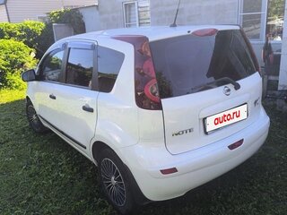 2011 Nissan Note I Рестайлинг, белый, 700000 рублей, вид 5