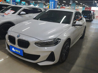 2023 BMW 1 серии 120i III (F52) Рестайлинг, белый, 1800000 рублей, вид 1