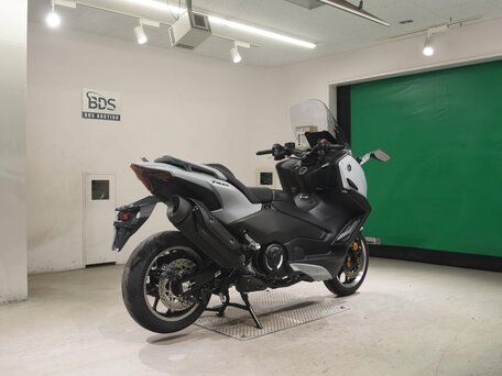 2025 Yamaha TMAX, серый, 1450000 рублей, вид 5