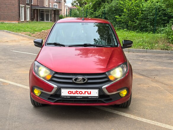 2022 Lada (ВАЗ) Granta I Рестайлинг, красный, 700000 рублей - вид 1