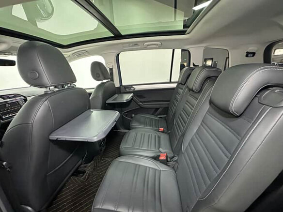 2023 Volkswagen Touran L II, серый - вид 9