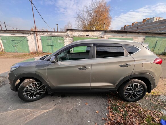 2019 Hyundai Tucson III Рестайлинг, зелёный, 2150000 рублей - вид 3