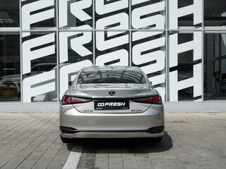 2018 Lexus ES 250 VII, коричневый, 2770000 рублей, вид 4