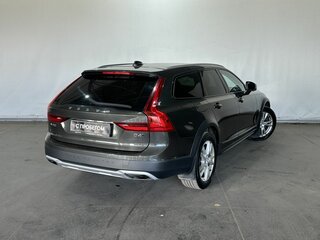 2018 Volvo V90 Cross Country I, серый, 2498000 рублей, вид 4