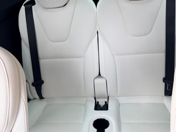 2022 Tesla Model X Plaid I Рестайлинг, белый, 11000000 рублей - вид 10